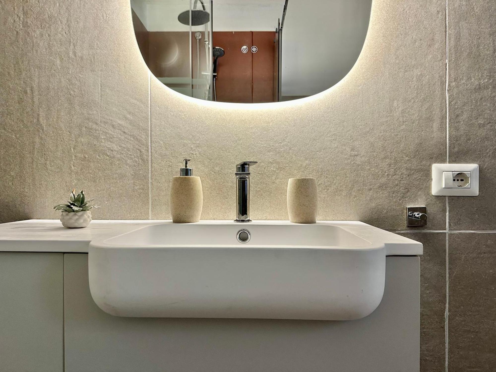 Qasr Home Beautiful Apartment In ปาแลร์โม ภายนอก รูปภาพ