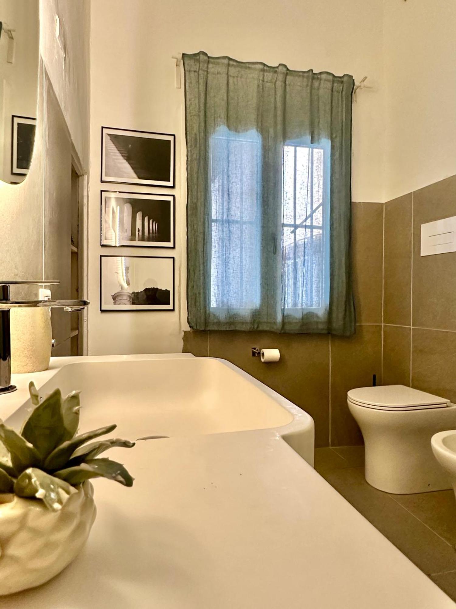 Qasr Home Beautiful Apartment In ปาแลร์โม ภายนอก รูปภาพ