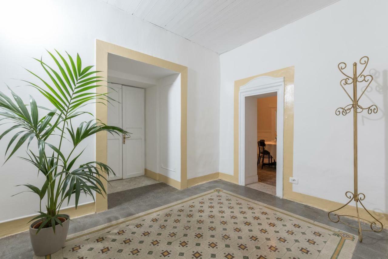 Qasr Home Beautiful Apartment In ปาแลร์โม ภายนอก รูปภาพ