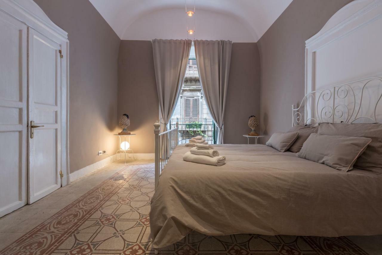 Qasr Home Beautiful Apartment In ปาแลร์โม ภายนอก รูปภาพ