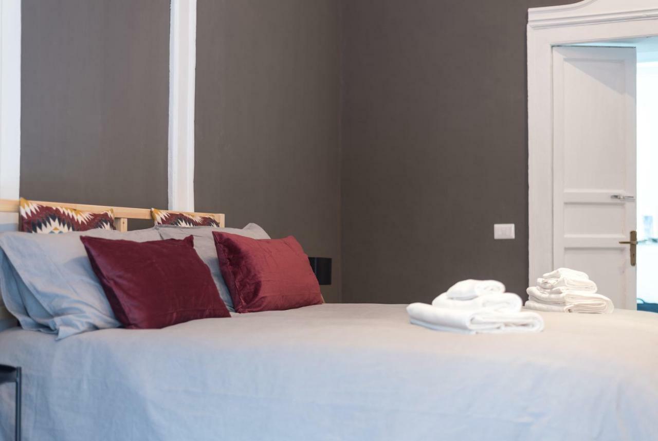 Qasr Home Beautiful Apartment In ปาแลร์โม ภายนอก รูปภาพ